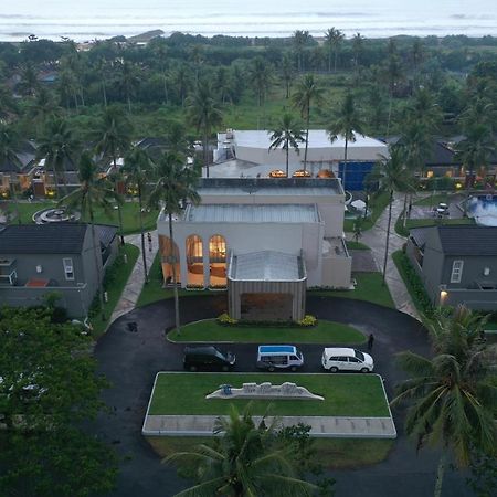 The Allure Villas Managed By Sahid Pangandaran Buitenkant foto